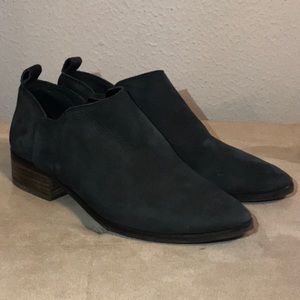 Black Lucky Brand Suede Flat size 9.5